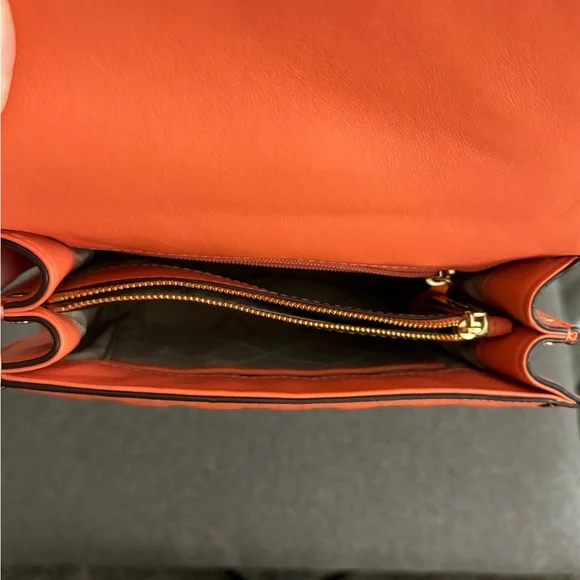 Michael Kors Whitney Large Quilted Leather Convertible Shoulder Bag - Picture 7 of 10